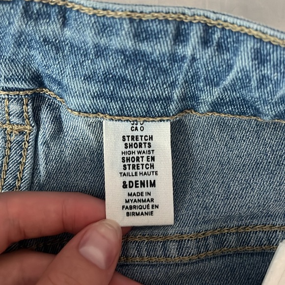 H&M High Rise Jean Shorts - Picture 4 of 4